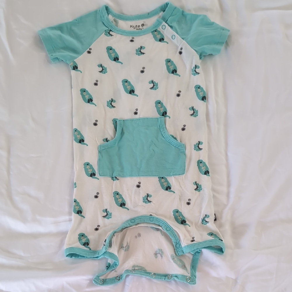 Kyte BABY Teal and White Otter Print Bodysuit